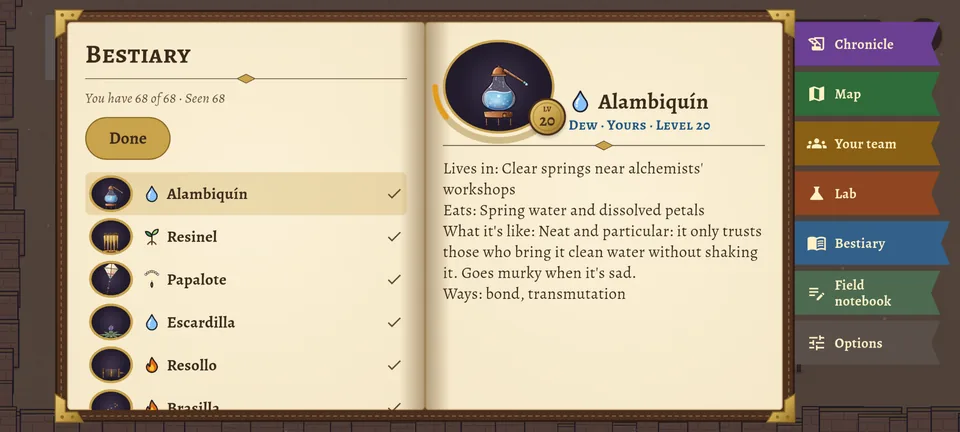 El bestiario en inglés: a la izquierda la lista de quimeras con Alambiquín, Resinel, Papalote, Escardilla y Resollo; a la derecha la ficha de Alambiquín, «Dew · Yours · Level 20», con dónde vive, qué come y cómo es.