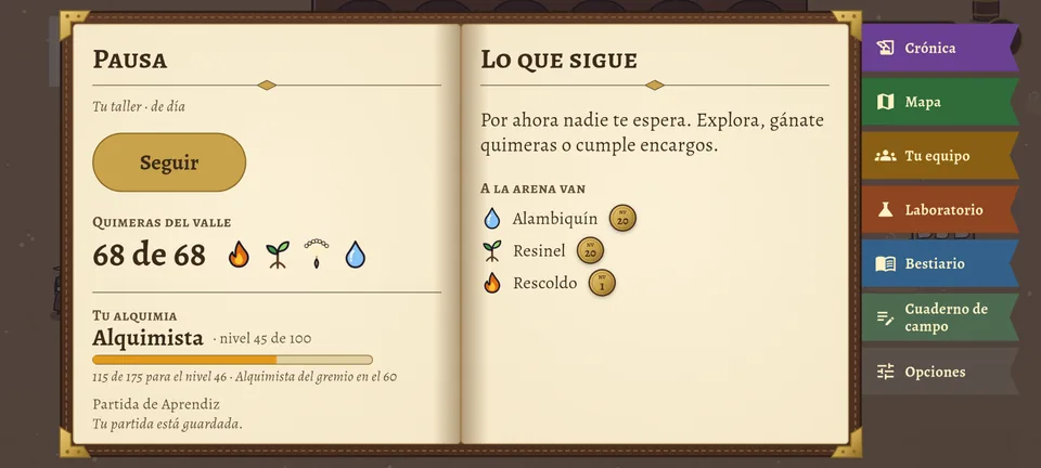 La pausa del juego en el libro del alquimista: a la izquierda, «Tu alquimia» con el título Alquimista, nivel 45 de 100, su barra y cuánto falta para el siguiente; a la derecha, las tres quimeras que van a la arena con su nivel.